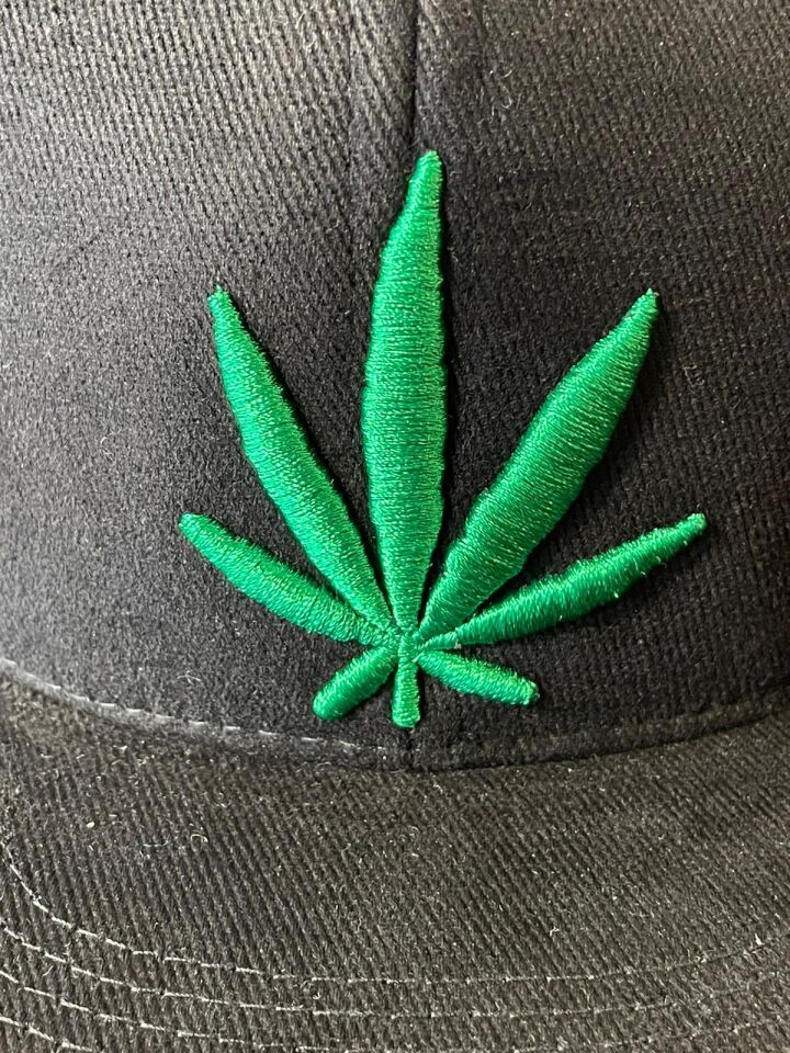 Hamze Marijuana Nakışlı Siyah Renk  Hip Hop Snapback Rapper Basket Cap Şapka